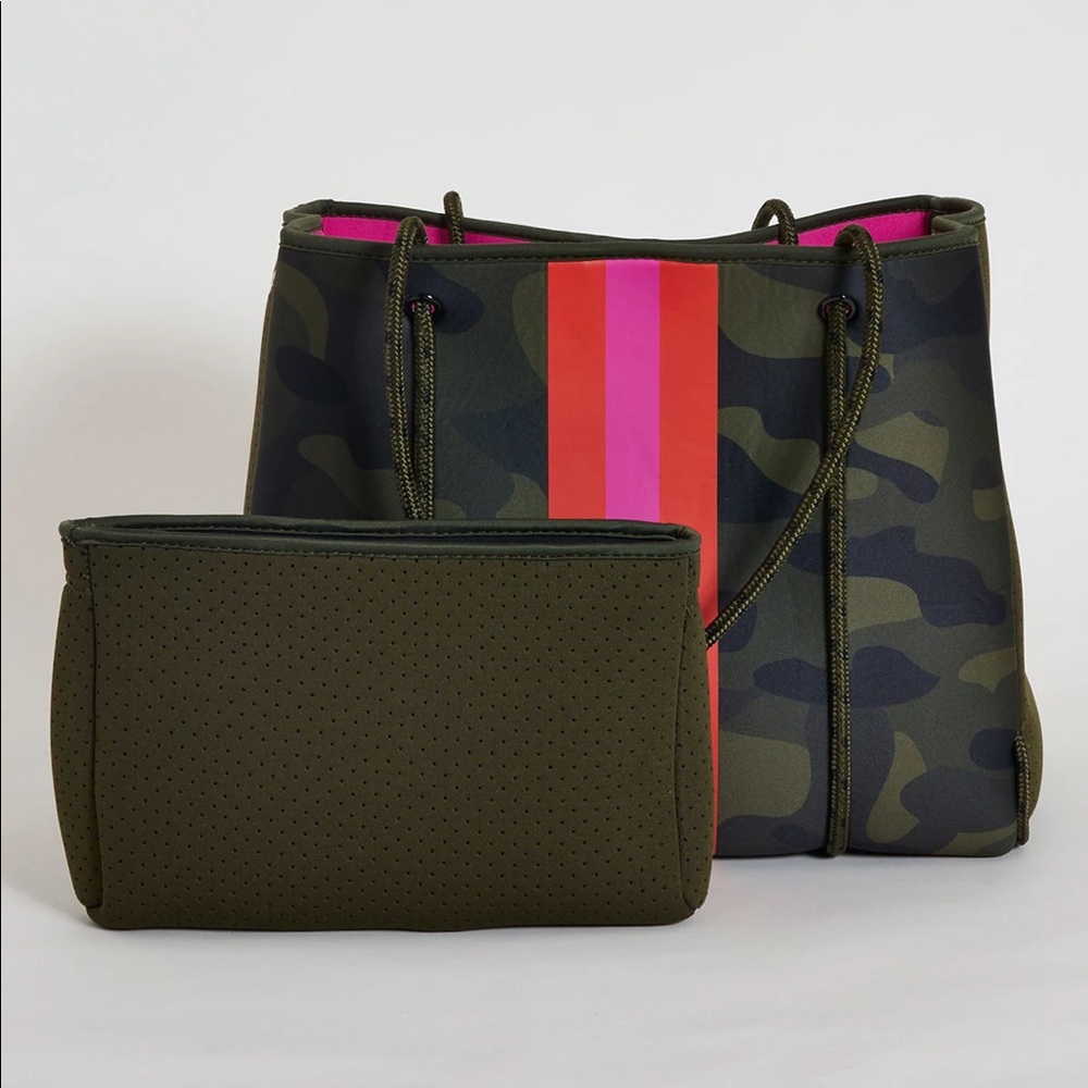 NEW Social Threads HELLO HAPPINESS CAMO STRIPED NEOPRENE TOTE